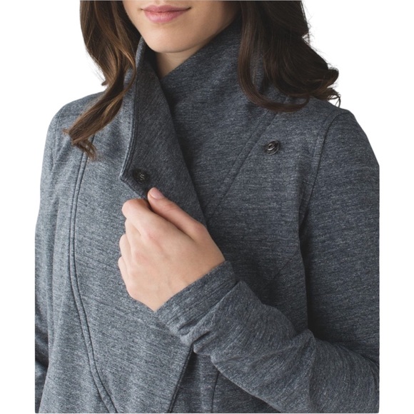 Lululemon That's A Wrap - Picture 6 of 16